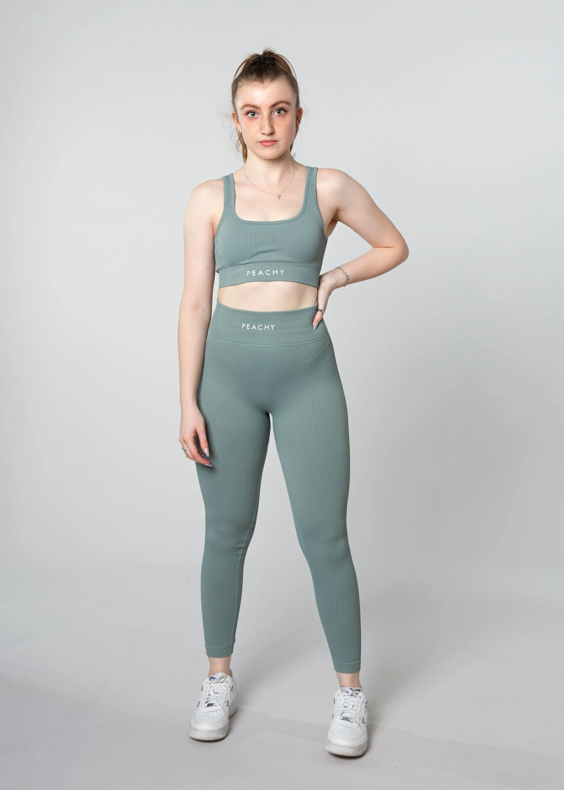 [LASTCHANCE] Ribbed LUXE Set (Leggings und Bra)