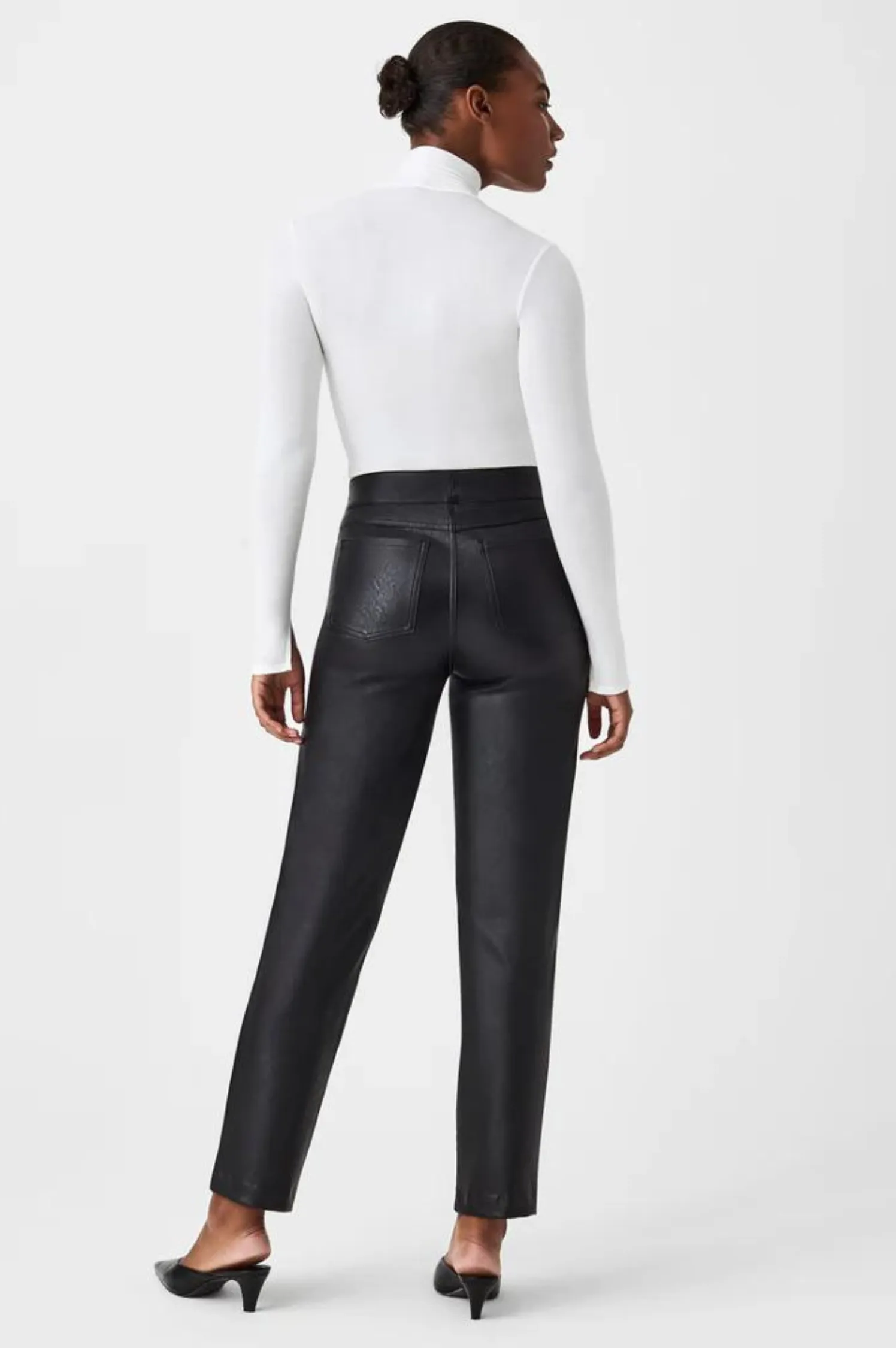 Leather Like Slim Straight Pant